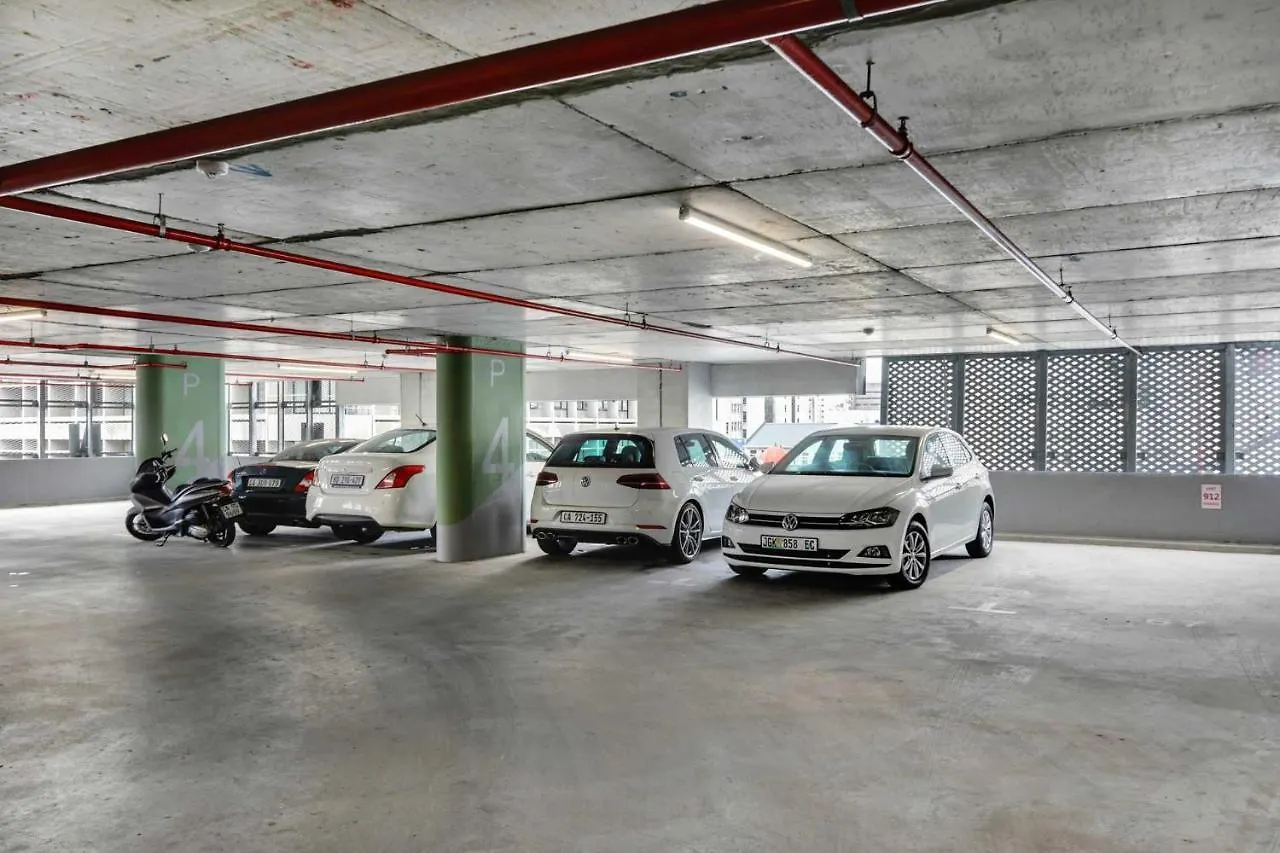 Backup-Powered Luxury City Apartment Cape Town 0*,  South Africa