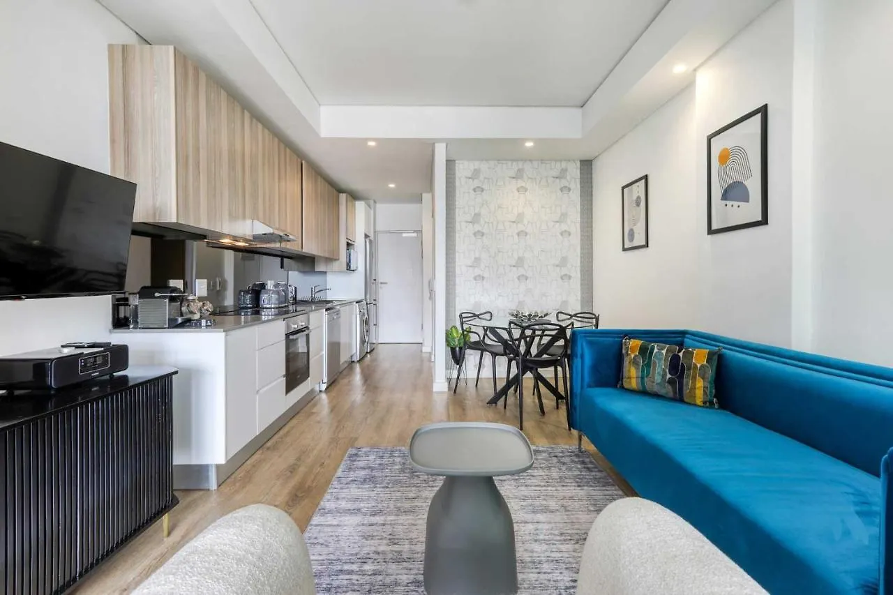 Backup-Powered Luxury City Apartment Cape Town South Africa