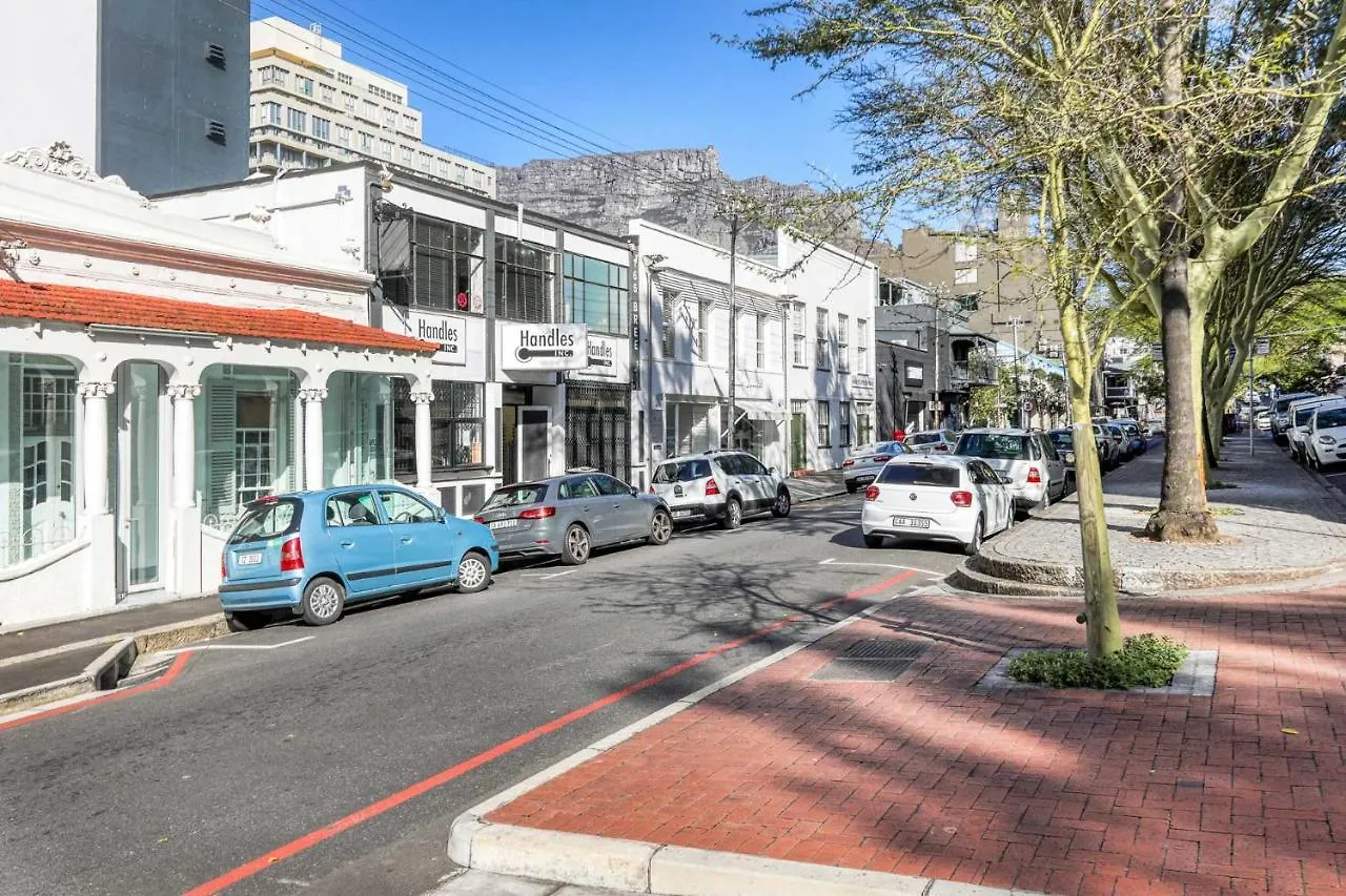 Backup-Powered Luxury City Apartment Cape Town
