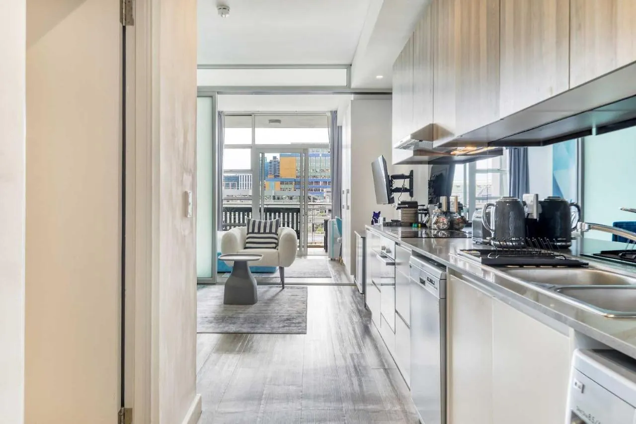 Backup-Powered Luxury City Apartment Cape Town